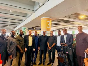 Peter Obi with some Nigerians in Charlotte