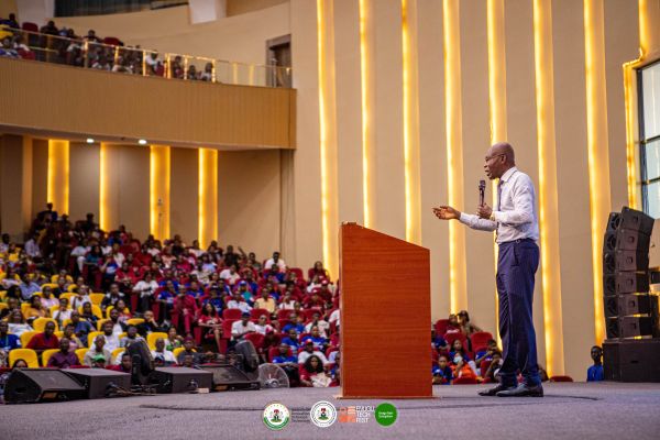 Buhari pledges to address infrastructural challenges in South-East