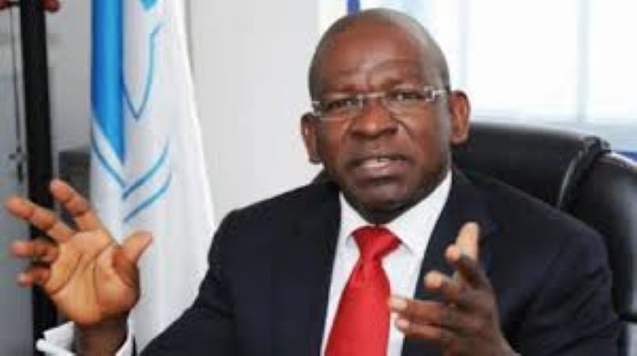 Lance Armstrong steps down as head of foundation, gets dropped by Nike