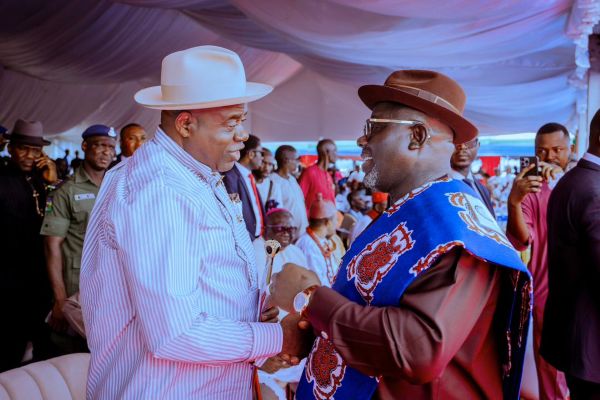 Mourinho humbled as Watford whips United 3-1